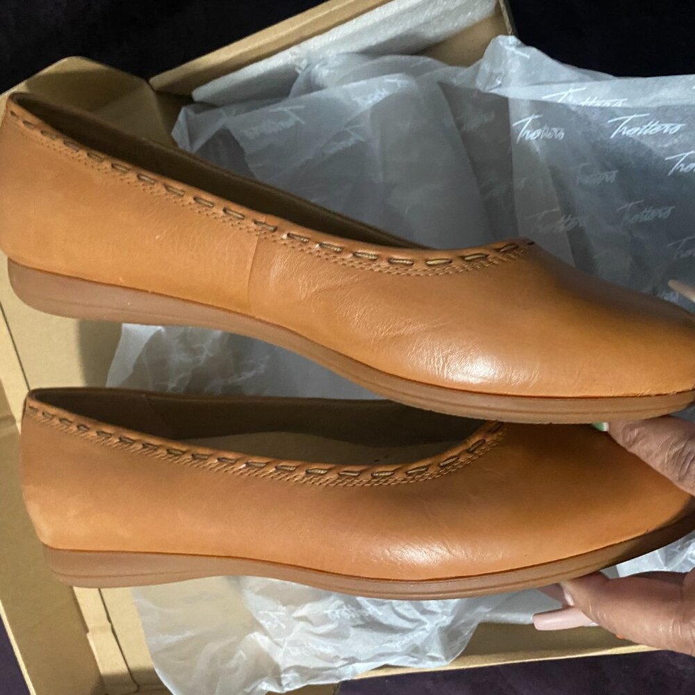 Soft Leather Shoes | Tan | Size 10.5 Wide Width
